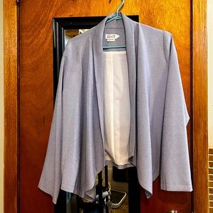 NWOT - perfect condition. Worn once and it’s just a bit too big for me